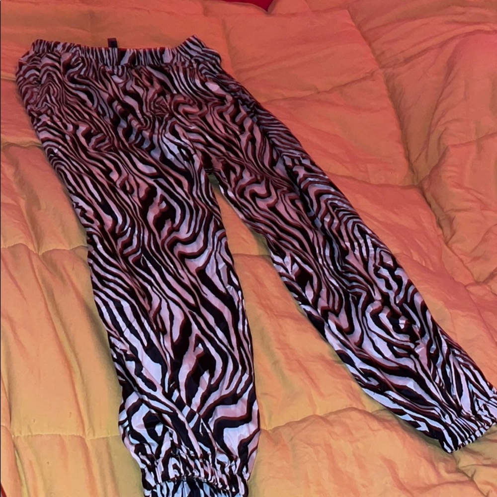Zebra pants